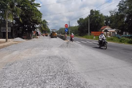 Quốc lộ 22B đã hư hỏng