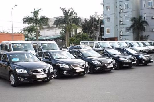 Năm 2015 Hà Nội không mua ô tô phục vụ chức danh