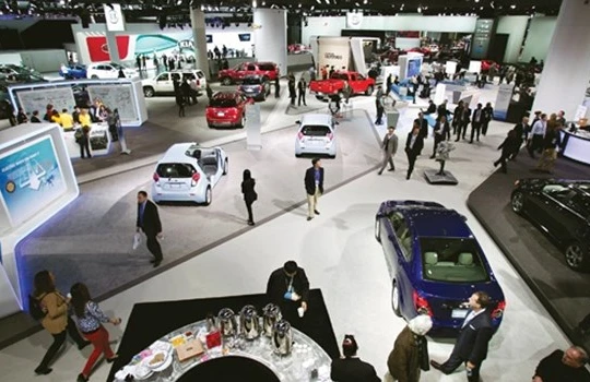 Người Việt chi chục triệu “đô” nhập ô tô mỗi ngày