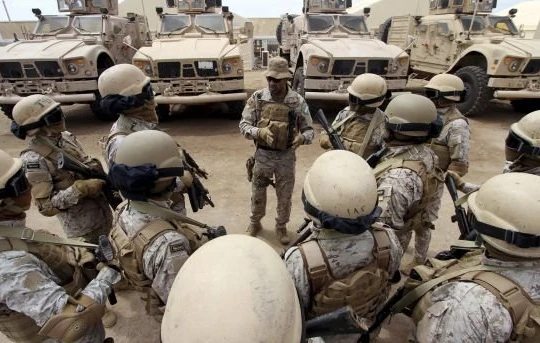 Binh sĩ Saudi Arabia tại Yemen - Ảnh: Reuters