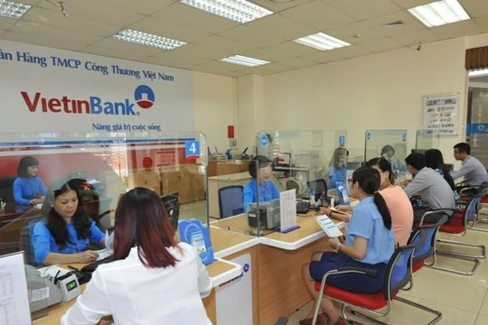 VietinBank phản pháo Bộ Tài chính: kiến nghị được nới "room"và không chia cổ tức