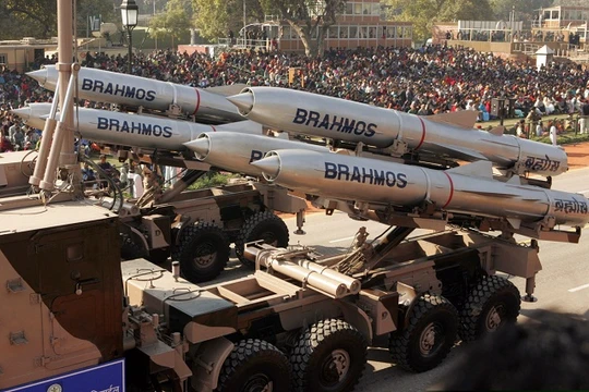 Tên lửa hành trình siêu thanh BrahMos do Ấn Độ và Nga hợp tác sản xuất. Ảnh: National Interest