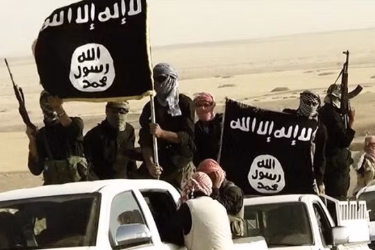 Các tay súng IS ở Syria (ảnh: Daily Express)