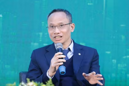 TS Cấn Văn Lực