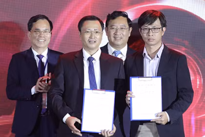 Trung tâm Hỗ trợ Khởi nghiệp Sáng tạo Đà Nẵng (DISSC) và GOE Alliance đã ký kết thỏa thuận hợp tác triển khai Open Innovation Framework (OIF) đầu tiên tại Việt Nam.