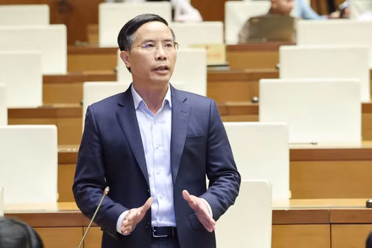 Tín dụng bất động sản tăng 9,84%, lãi suất cho vay tăng gần 1%