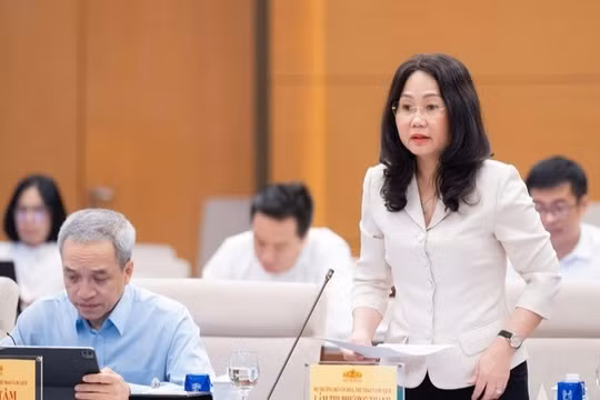 Lần đầu đề xuất mô hình tập đoàn xuất bản - truyền thông