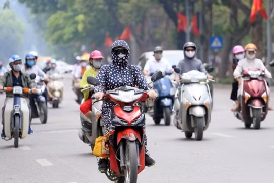 Cả nước nắng nóng gay gắt, có nơi hơn 40 độ C