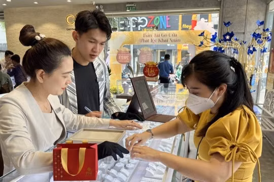Bán vàng phải chờ 120 ngày mới nhận đủ tiền: Rủi ro nào cần lường trước?