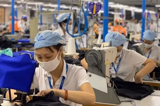Đề xuất nghỉ thêm 2 ngày dịp Quốc khánh để đưa con đi khai giảng