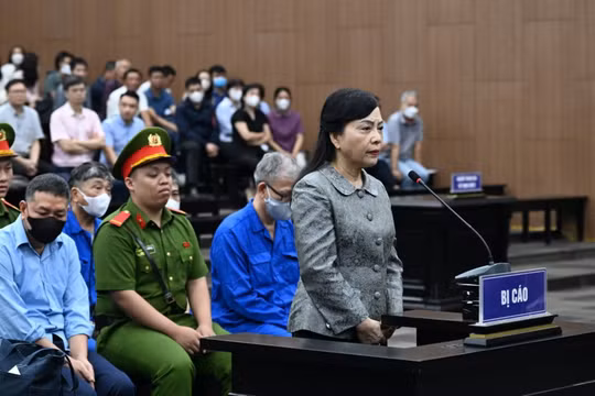 Cựu Bộ trưởng Y tế Nguyễn Thị Kim Tiến bị đề nghị 5-6 năm tù, khắc phục 108 tỷ đồng