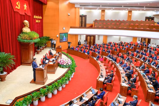 Trung ương bàn về đề án đổi mới mô hình phát triển Việt Nam