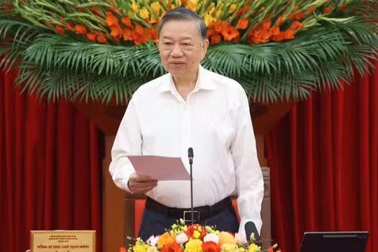 "Việc lớn phải tìm người giỏi nhất để giao, không bó hẹp trong biên chế"