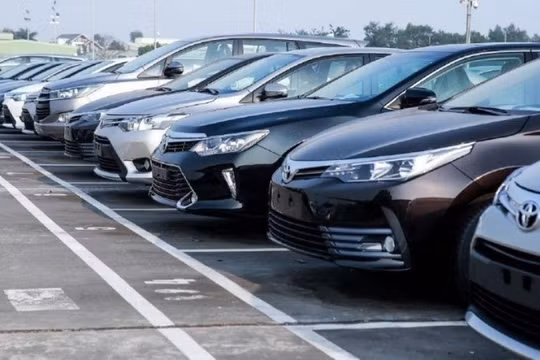 Đề xuất sửa chế độ xe công đối với nhiều chức danh lãnh đạo Đảng, Nhà nước. Ảnh: VGP.