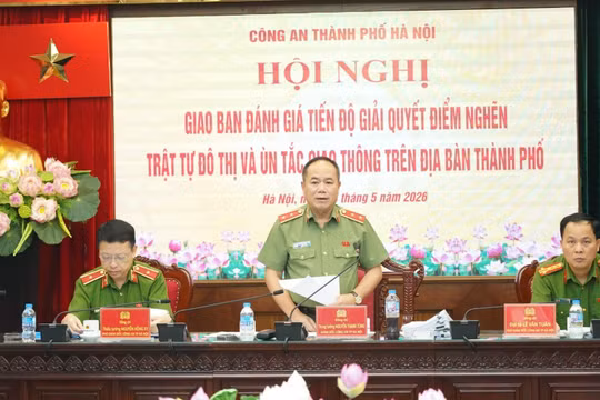Siết trật tự đô thị, Giám đốc Công an Hà Nội yêu cầu xem xét trách nhiệm người đứng đầu