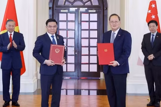 Việt Nam và Singapore ký kết hàng loạt văn kiện hợp tác