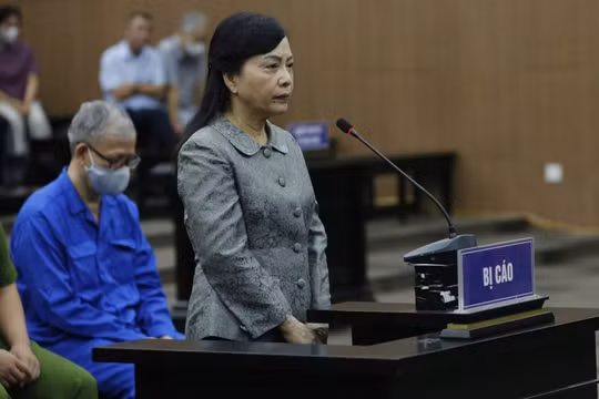 Bà Nguyễn Thị Kim Tiến khai về số tiền nhận từ cấp dưới, day dứt vì để công trình kéo dài