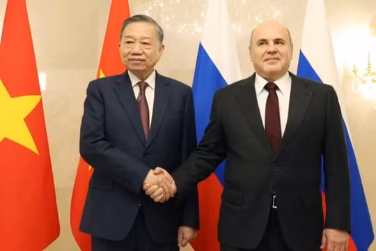 Tổng bí thư, Chủ tịch nước Tô Lâm hội kiến Thủ tướng Nga Mikhail Mishustin. Ảnh: TTXVN.