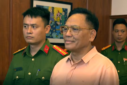 2 lãnh đạo Vietcombank Thanh Hóa qua mặt hội sở, giúp Bầu Đoan thâu tóm dự án