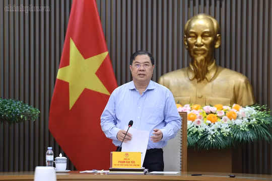 Phó thủ tướng Thường trực nhấn mạnh yêu cầu tập trung triển khai những nhiệm vụ cấp bách có tính liên ngành. Ảnh: VGP.