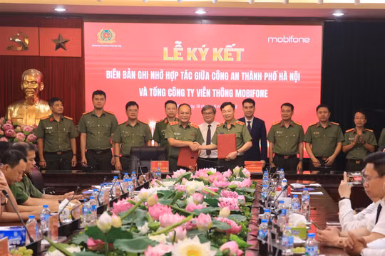 Công an Hà Nội và MobiFone ký hợp tác toàn diện về chuyển đổi số, phát triển hạ tầng số