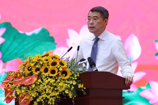 Thủ tướng: Để tăng trưởng 2 con số, không thể đi theo tư duy cũ, cách làm cũ