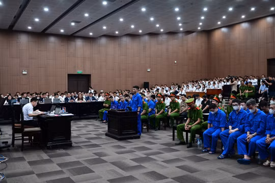 Từ nhân viên kinh doanh lên quản lý vùng, nữ bị cáo khai nhận gần 16,6 tỷ đồng