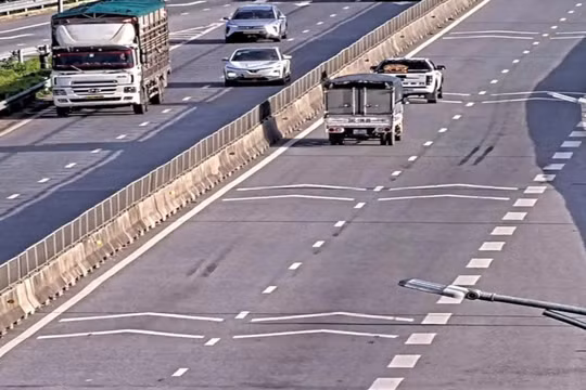 Không giữ khoảng cách trên cao tốc: CSGT chỉ xử lý tại 2 vị trí trên tuyến Pháp Vân - Ninh Bình