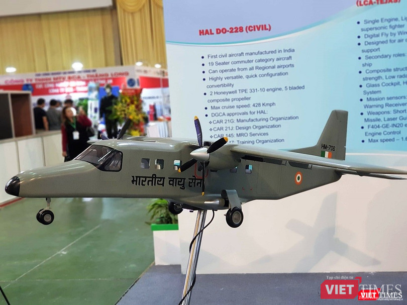 Mô hình máy bay HAL DO-228 của Ấn Độ