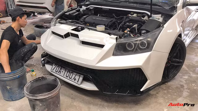 Phần cản được tự thiết kế. Ảnh: AutoPro