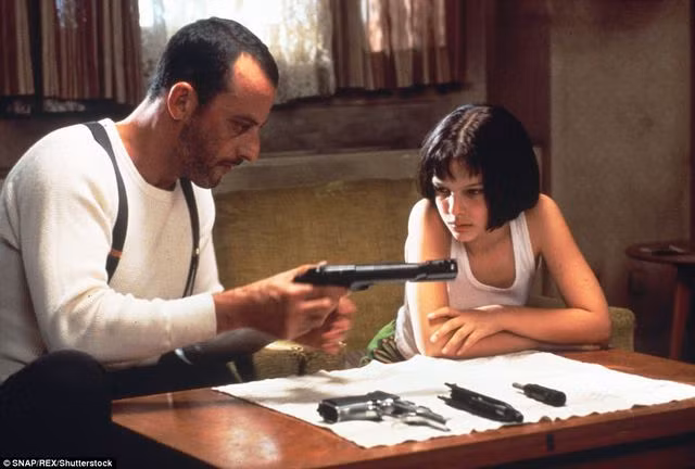Diễn xuất của diễn viên nhí Natalie Portman trong Léon: The Professional.