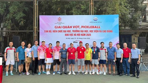 Môn thể thao Pickleball hiện đang là môn thể thao yêu thích trong cộng đồng