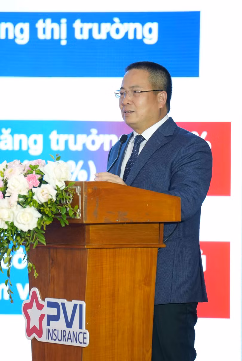 Tổng giám đốc Phạm Anh Đức báo cáo tại Hội nghị