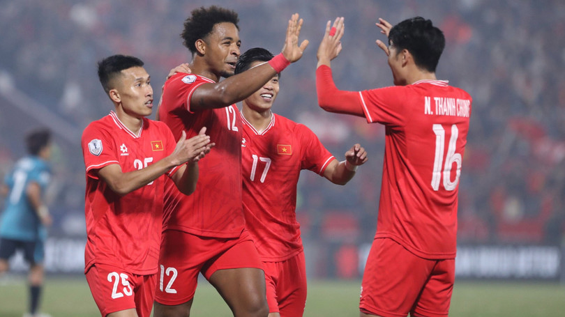 SHB thuê chuyến bay đưa cổ động viên sang Thái Lan tiếp lửa đội tuyển Việt Nam