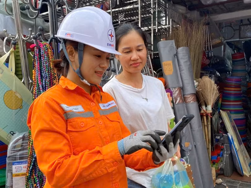 Hướng dẫn khách hàng sử dụng các tính năng trên App của ngành Điện.jpg