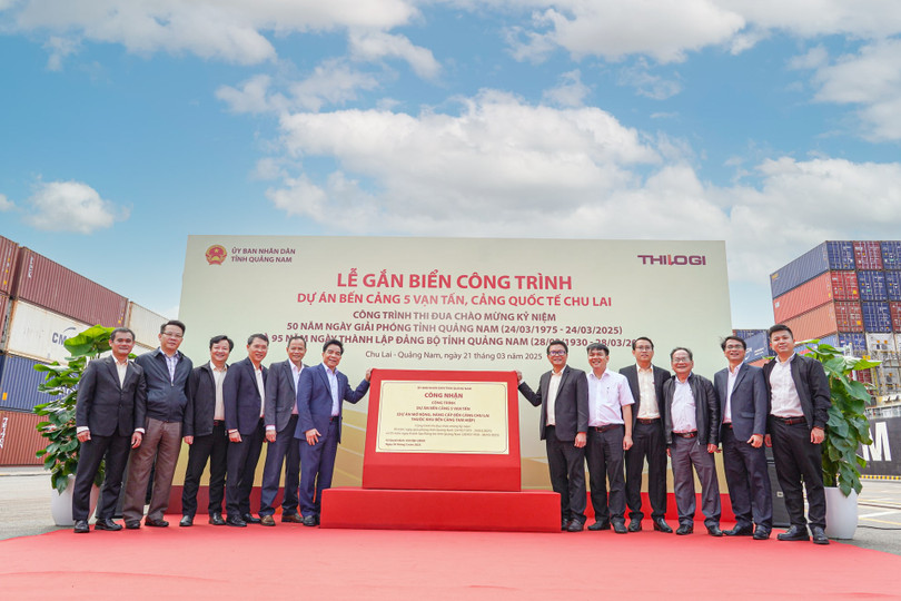Công trình Bến cảng 5 vạn tấn - Công trình thi đua chào mừng kỷ niệm 50 năm Ngày Giải phóng tỉnh Quảng Nam