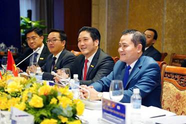 Ban lãnh đạo Nam A Bank trao đổi tại buổi làm việc với Đại sứ quán Hoa Kỳ tại Việt Nam