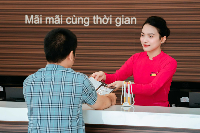 Khach hang tu van.jpg