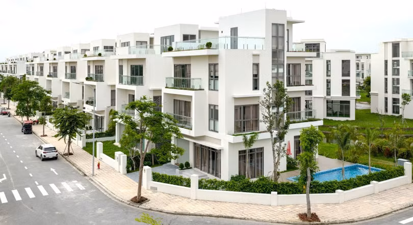 03 Pháp lý vững vàng, sổ hồng sở hữu lâu dài giúp Ruby Coastal City trở thành tài sản truyền đời khẳng định vị thế sống thịnh vượng và trường tồn theo thời gian..jpg