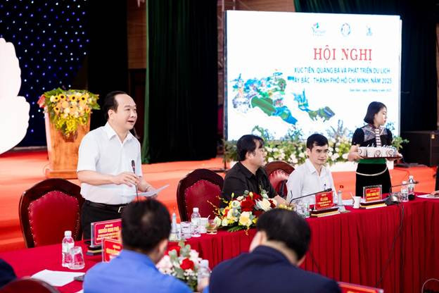 Đồng chí Nguyễn Minh Phú - Giám đốc Sở Văn hóa, Thể thao và Du lịch tỉnh Điện Biên phát biểu