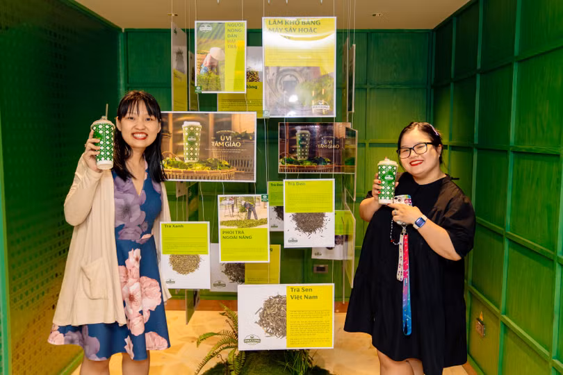 Không gian mới của Phúc Long được thiết kế với nhiều khu vực trải nghiệm hiện đại, trẻ trung.jpg