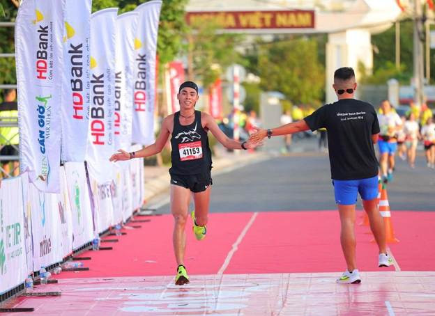 Huỳnh Anh Khôi -“chân chạy” được mệnh danh là “quái vật” làng chạy bộ sẽ tái xuất đường đua HDBank Green Marathon 2025