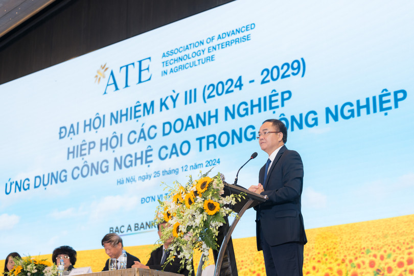 Thứ trưởng Bộ Nội vụ ông Vũ Chiến Thắng phát biểu tại Đại hội.jpg