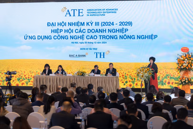 AHLĐ Thái Hương nhận định, các doanh nghiệp nông nghiệp công nghệ cao đang đứng trước cơ hội phát triển và bứt tốc để trở thành một trong những mũi nhọn của nền kinh tế.jpg