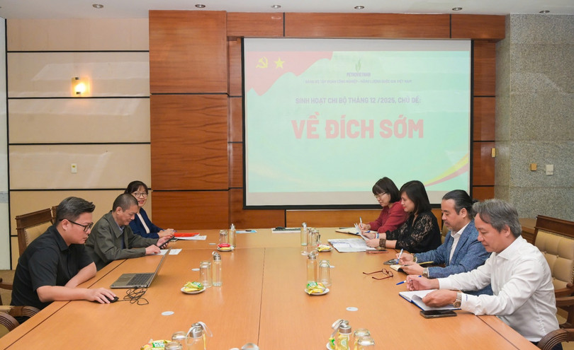 Chi bộ Đổi mới doanh nghiệp và Phân tích dự báo thuộc Đảng bộ Ban Kinh tế Đầu tư.