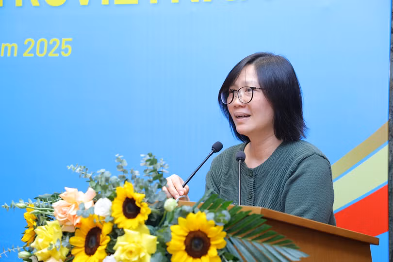 Nhà báo Nhật Hoa, Phó Trưởng Ban Chuyên đề - Khoa giáo - Đài Truyền hình Việt Nam chia sẻ tại hội nghị