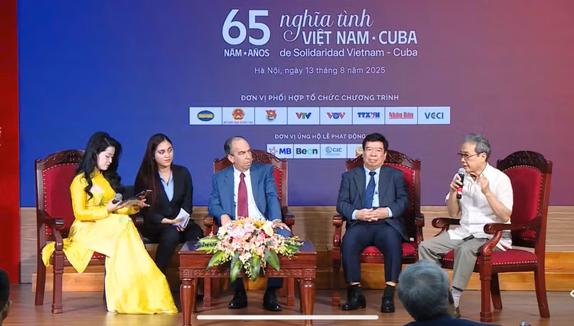 Le phat dong ung ho Cuba_1.jpg