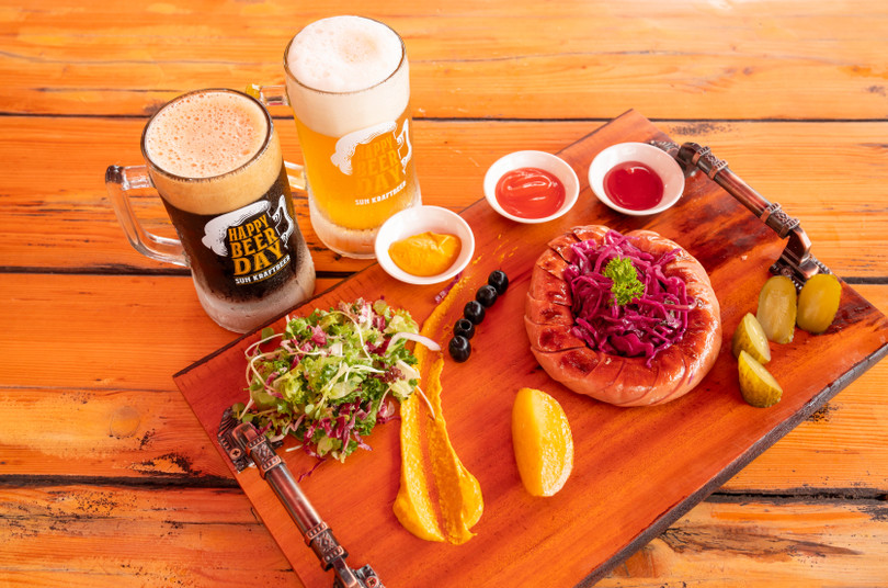 Xuc xich Ba Na (2).jpg