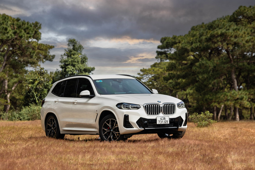 1. BMW X3 nhận ưu đãi gần 200 triệu đồng-min.jpg