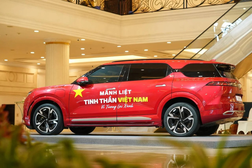Vinfast phát động chiến dịch ''Mãnh liệt tinh thần Việt Nam - Vì tương lai xanh'' lần 3
